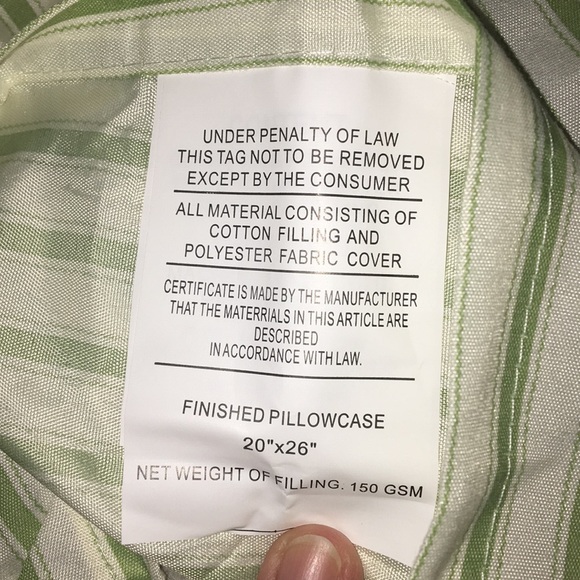 NWT 3 Piece Reversible Queen Size Quilt Set - Picture 5 of 6